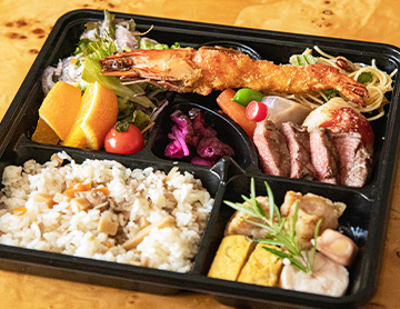 2,500円以上（税別）のお弁当5個以上のご利用で会議室料は無料に（1時間）